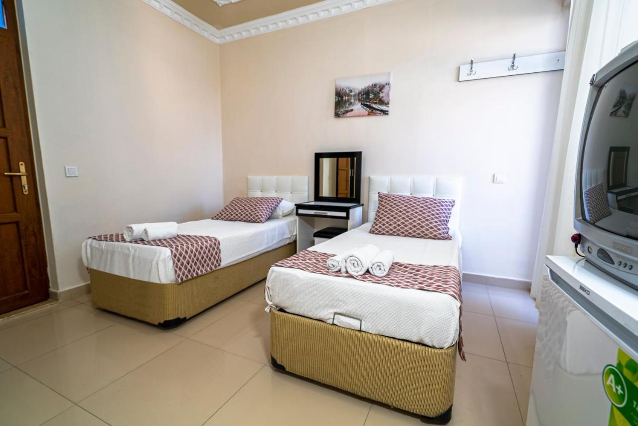 Elvin Otel Side Esterno foto