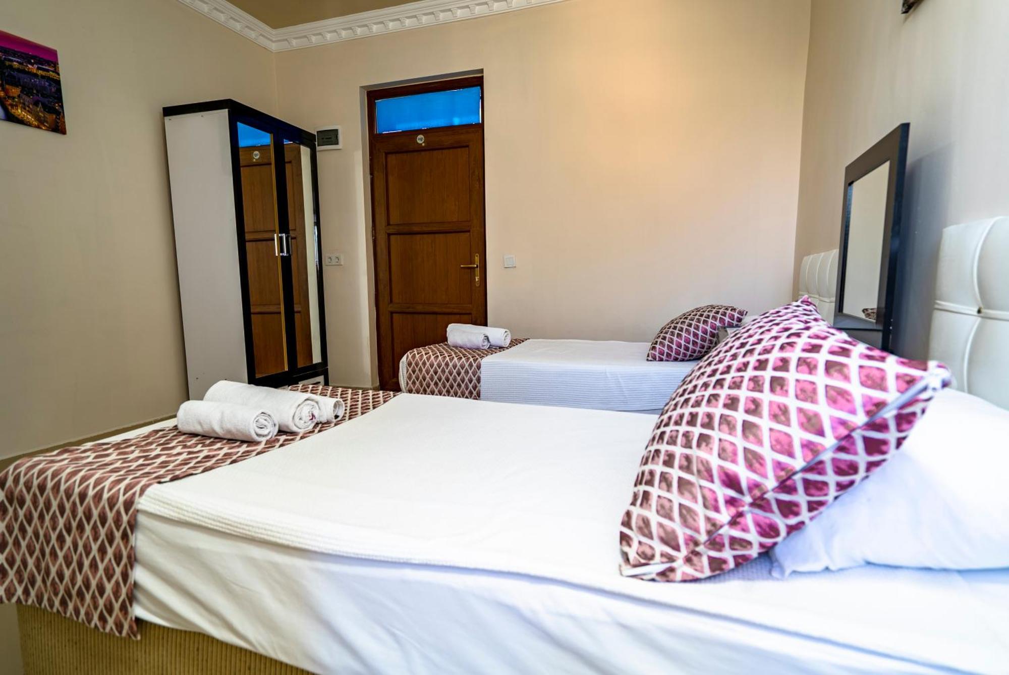 Elvin Otel Side Esterno foto